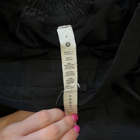 Lululemon Hotty Hot High-Rise Skirt - Picture 2 of 3